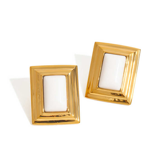 Agatha Pair